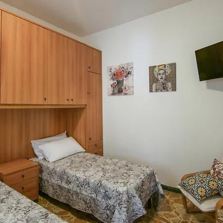Lovely In Bargana With House A Panoramic View Tatil Evi Bergiola Maggiore